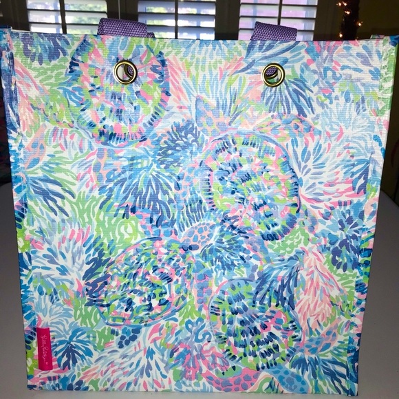 Lilly Pulitzer Market Tote Shell Of A Party - Picture 2 of 16